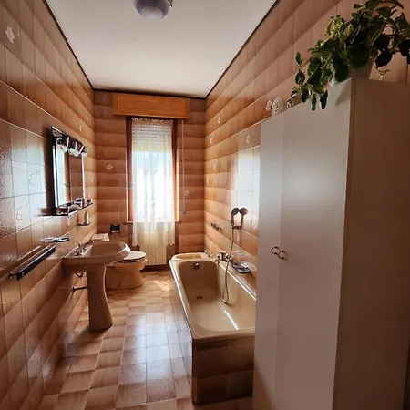 B&B Di Giuseppe Pighi 바르디